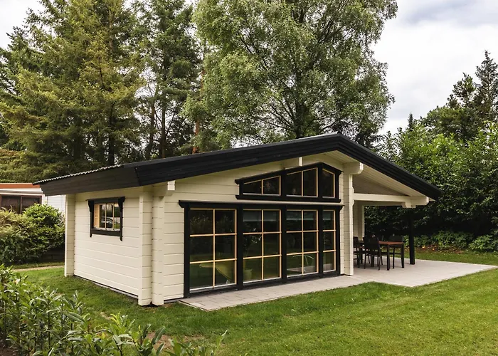 Houten 'de Blokhut' * Voorthuizen